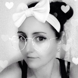 Meet your Posher, Tegan